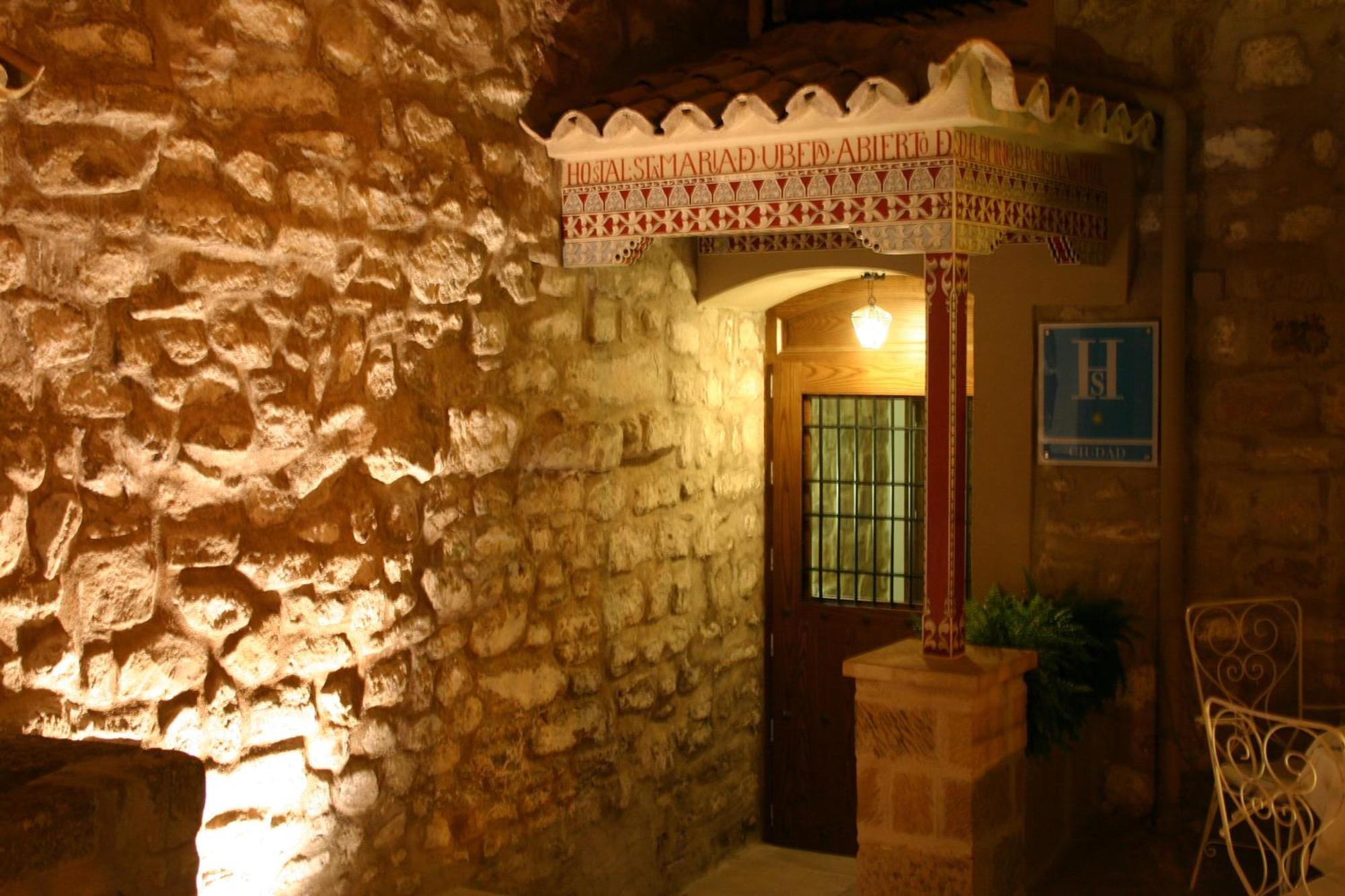 Hostal Santa Maria De Ubeda Exterior foto